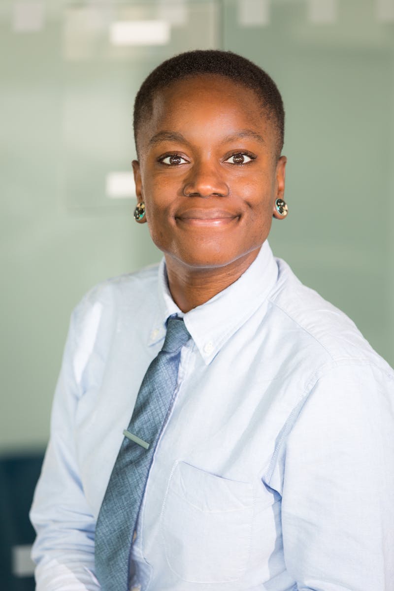 Women’s Work Clothes: The Essential Professional Wardrobe